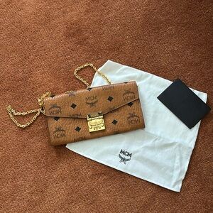 Mcm wallet in EUC!